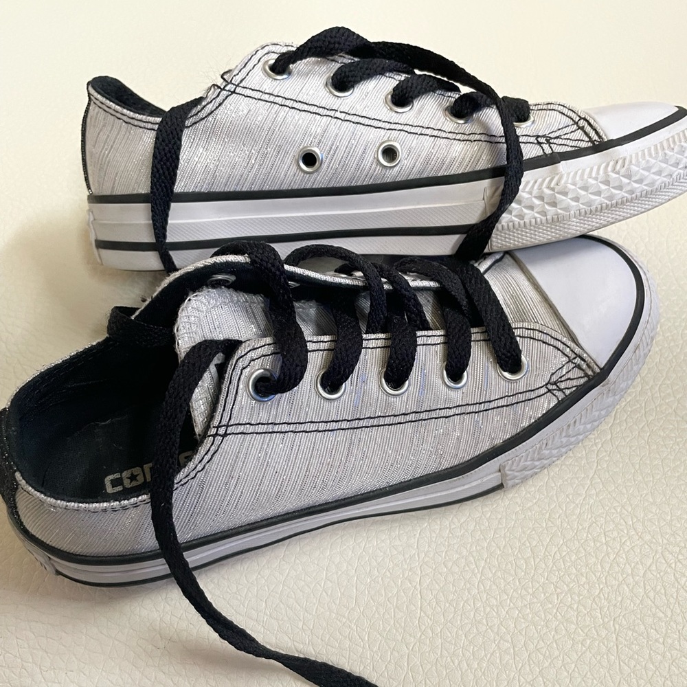 Converse kids size 13 silver
